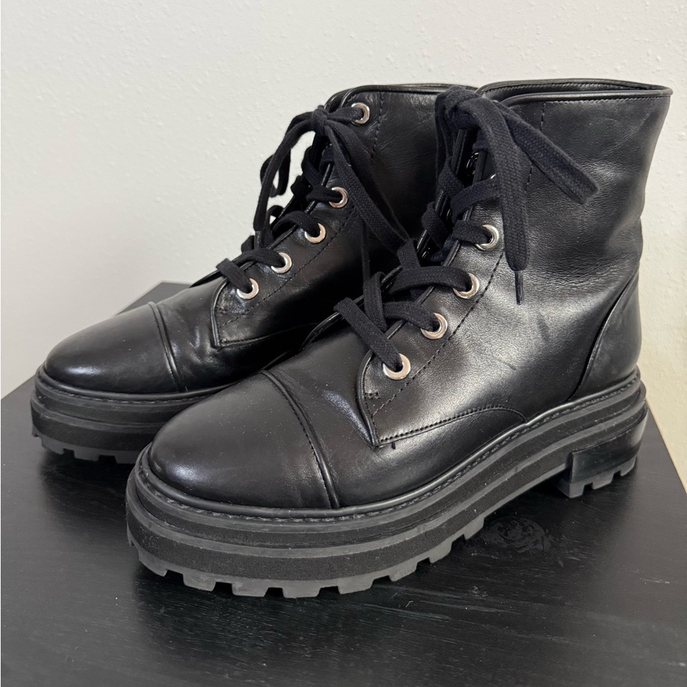 Schutz Black Leather Combat Boots Chunky Lug Sole Lace Up 7.5B
